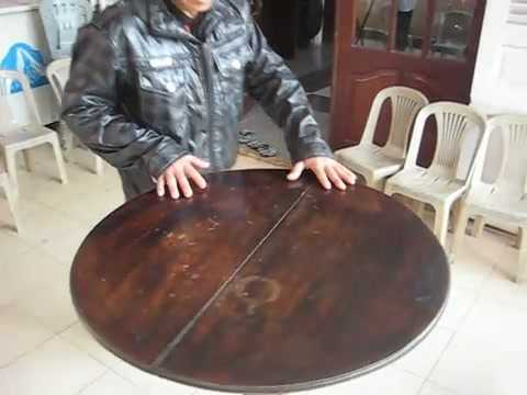 Video về 'chiếc bàn ma thuật' tự xoay