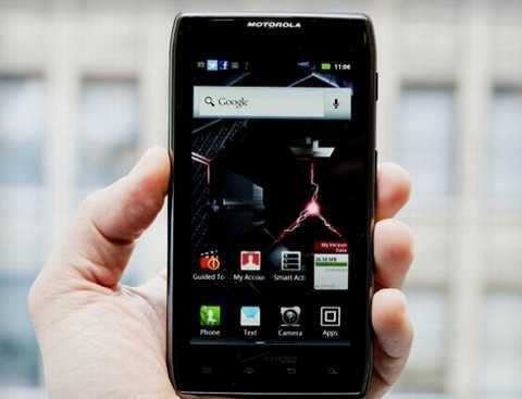 Ba smartphone Motorola pin siêu bền
