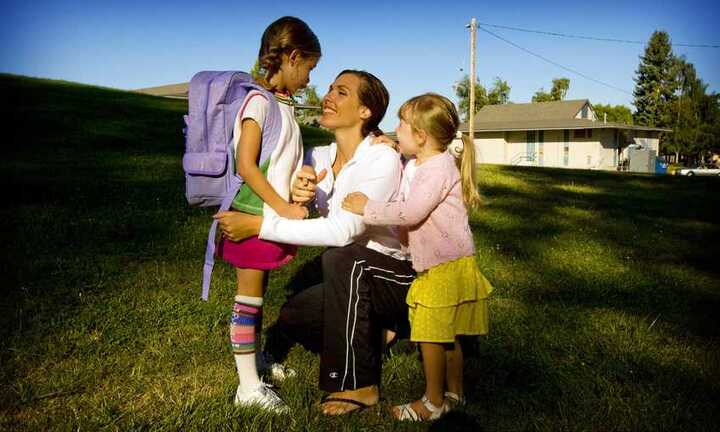 6 bí quyết tạo hứng khởi cho bé đi học