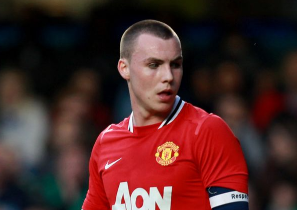 Thủ quân học viên Man United bị bắt vì tội lạ