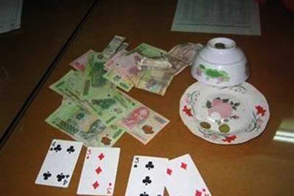 Khởi xướng đánh bạc, nguyên bí thư xã lãnh án