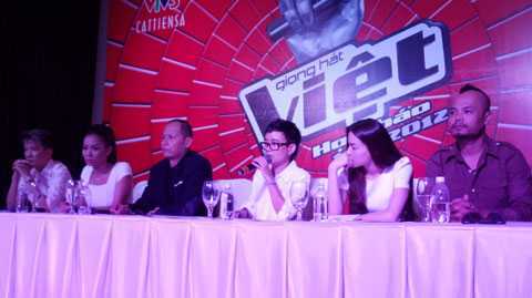 'Mr Đàm, Thu Minh, Hà Hồ bị giật dây như con rối'