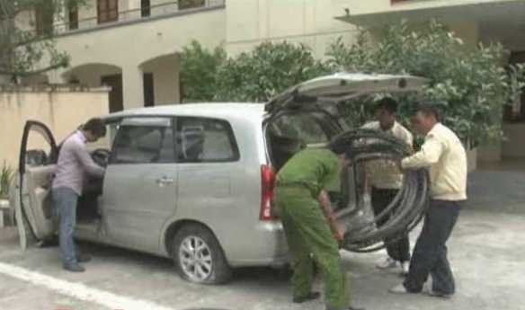 Nổ súng truy đuổi nhóm trộm cắp cáp điện táo tợn