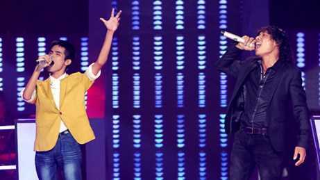 The Voice: Hà Văn Đông cháy với 'Người đàn bà hoá đá'