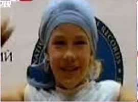 Cậu bé 7 tuổi chống đẩy liên tục 4000 cái