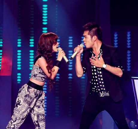 The Voice sau scandal: Hát bài Việt, công khai tin nhắn