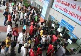 TP.HCM: Ồ ạt rút hồ sơ xét tuyển nguyện vọng 2