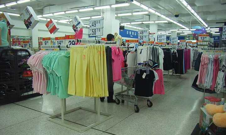 Wal-Mart bán quần áo chứa màu nhuộm gây ung thư