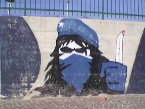Ultras Ý lại nổi điên, suýt gây án mạng