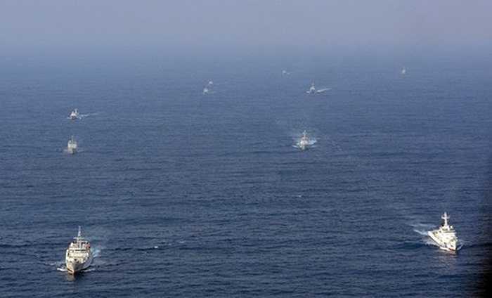 Thế giới 24h: Tàu Trung Quốc 'vây' đảo tranh chấp