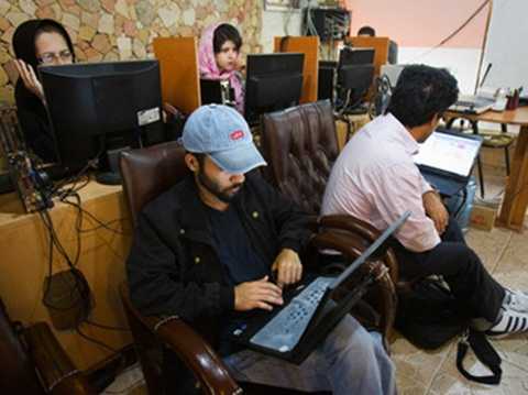 Phim Mỹ chế giễu đạo Hồi, Iran chặn Google