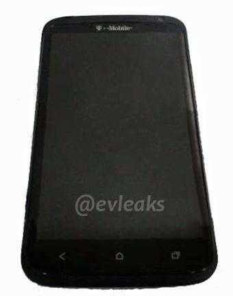 Siêu điện thoại HTC 'đe dọa' iPhone 5, Samsung SIII