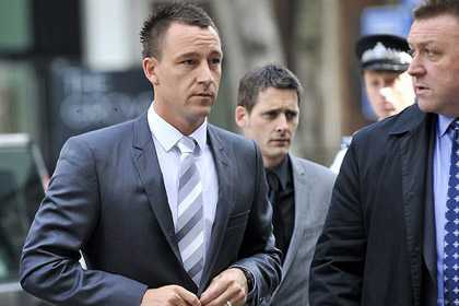 Terry tị nạnh: Sao chẳng phạt Rooney, Gerrard?