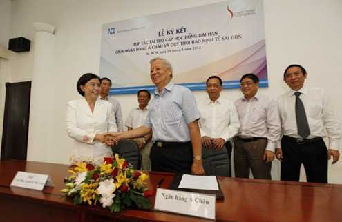 Ông Trần Xuân Giá trong con mắt hàng xóm và lái xe