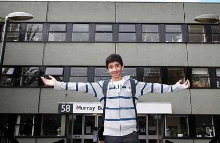 14 tuổi trở thành sinh viên đại học