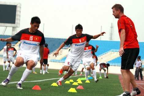 ĐTVN bắt đầu 'hành xác' ở Nha Trang