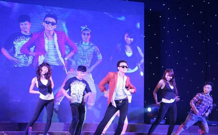 Clip sinh viên nhảy Gangnam Style, bellydance quyến rũ