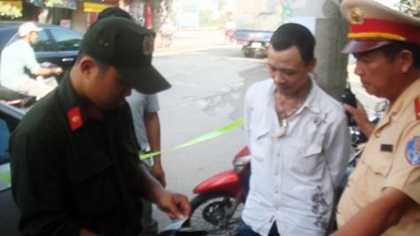 Liên quân công an Hà Nội 'tung đòn' dẹp loạn bến xe