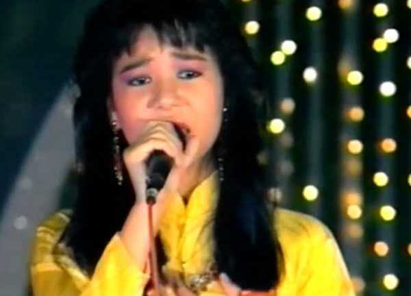Clip: Thu Minh thi Tiếng hát Truyền hình năm 1993