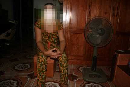 Vũ sư quay clip tống tình qua ký ức người vợ cả