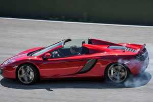 Ngắm bộ sưu tập siêu xe giá gần 135 tỷ đồng của Ronaldo