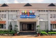 Chưa tốt nghiệp cấp 2, phó giám đốc sở bị giáng chức