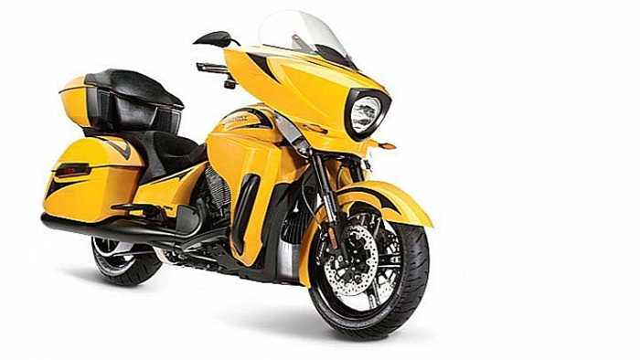 ‘Bay’ xuyên quốc gia cùng xế vàng Cross Country Tour