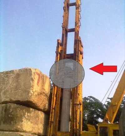 Nam công nhân chết thảm khi ép cọc bê tông