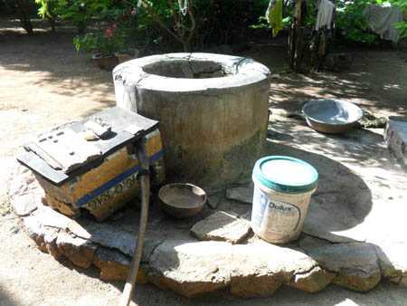 Lạ lùng giếng cổ 200 tuổi chứa được cả trăm người