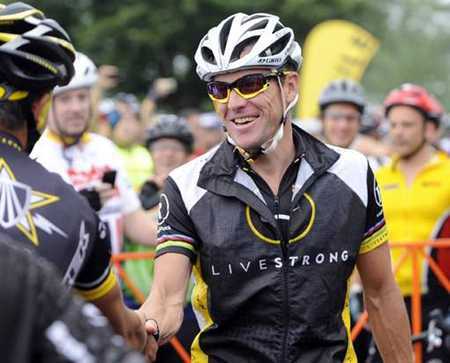 L.Amrstrong mất 7 chức vô địch, bị cấm thi đấu suốt đời