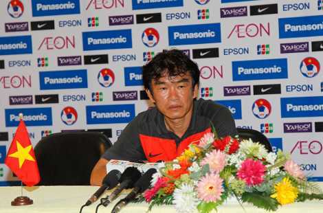 HLV Phan Thanh Hùng: Thua nhưng đáng để thử