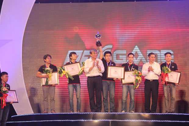 Hoành tráng đêm trao giải vô địch thể thao điện tử 2012