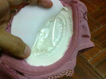 Chuyên gia nói gì về áo ngực chứa 'thuốc lạ'?