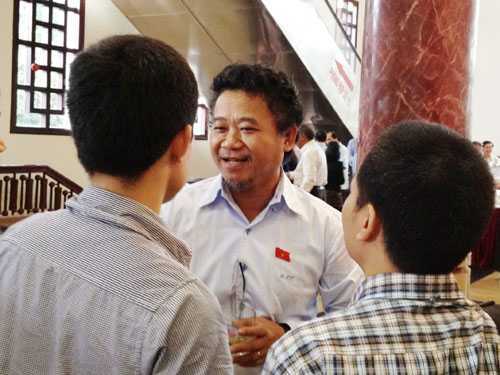 Ông Đặng Thành Tâm trở lại họp Quốc hội