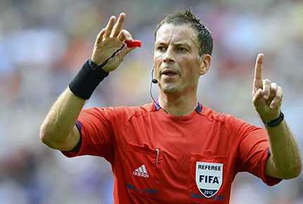 Mark Clattenburg: Cũng yêu MU như Howard Webb?
