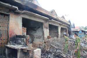 Hàng tỷ đồng thành tro sau một đêm