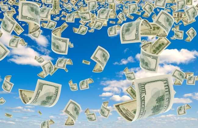 Các triệu phú xổ số ở Anh tiêu tiền như thế nào?