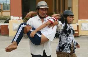 TP.HCM: Hàng loạt nữ sinh bất ngờ ngất xỉu