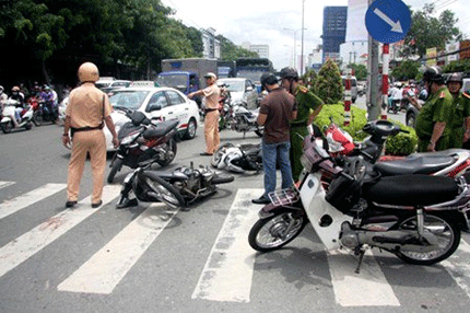 Cướp giật Sài Gòn lộng hành: Trừng trị vẫn không sợ