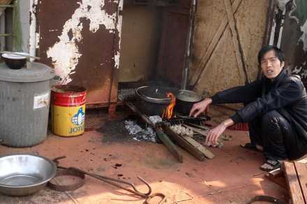 Sống dật dờ trên con tàu chờ chết SEA EAGLE