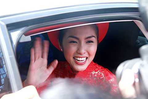 Video lễ rước cô dâu Tăng Thanh Hà