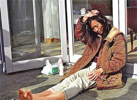 Bi kịch từ 'ngôi sao' trở thành osin, ăn mày