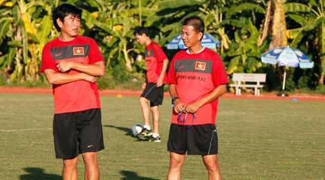 Vô địch AFF Cup: Sẽ là kiểu tiêu dùng có trách nhiệm?