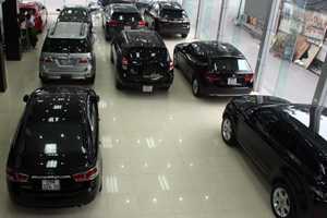 Xe cũ 'khóc đứng khóc ngồi' vì luật 'xe chính chủ'