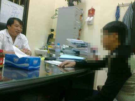 Điển trai, học trường quốc tế phải đi khám tâm thần