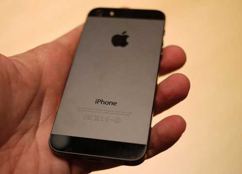 Náo loạn tin đồn giá iPhone 5 chính hãng tại Việt Nam