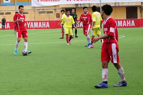 Lách khe cửa hẹp, Bách khoa và GTVT vào tứ kết