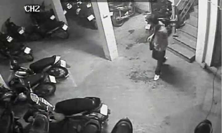 Video: Trộm đột nhập chung cư ‘cuỗm’ đồ chớp nhoáng