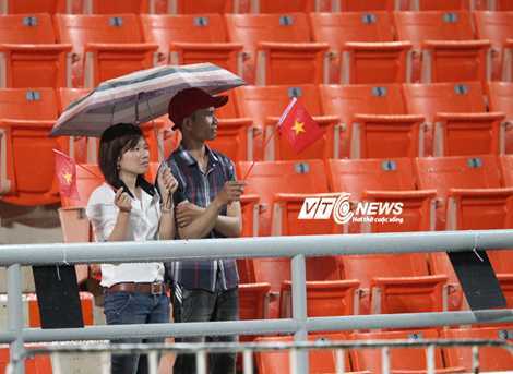 Góc Đức Hùng: Buồn cho người Thái và tiếc cho ĐTVN