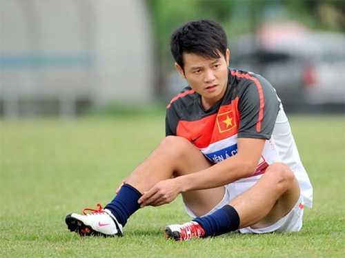 Văn Quyến được khuyên nên giải nghệ